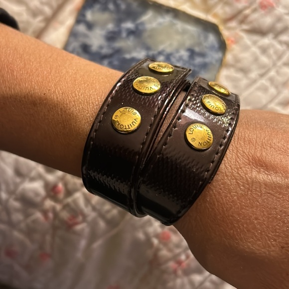 Louis Vuitton Bracelets. Can be worn separate or snapped together. Sm-Med Size. - Picture 6 of 13